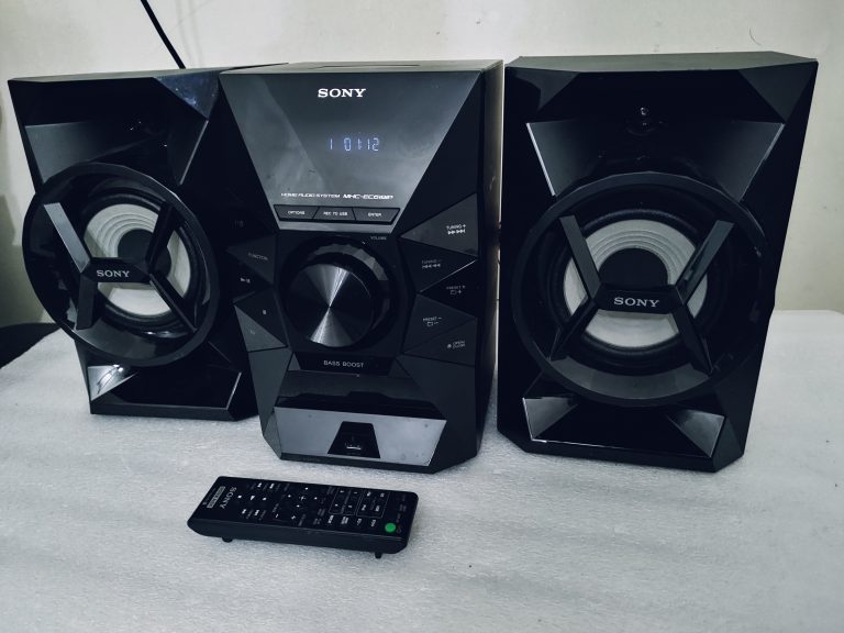 Sony DVD FM iPhone iPod Record to USB Hi-Fi Home Audio System Amp  MHCEC619iP